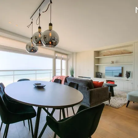 7 Op De Zeedijk In Voor Max 6 Personen * Knokke-Heist