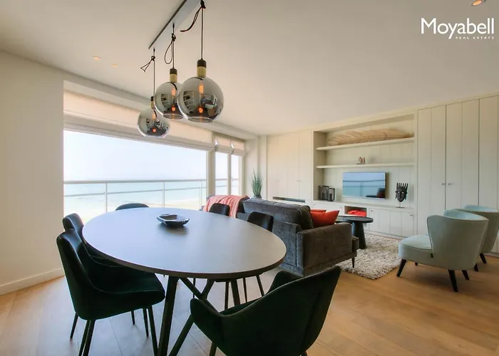 7 Op De Zeedijk In Voor Max 6 Personen * Knokke-Heist